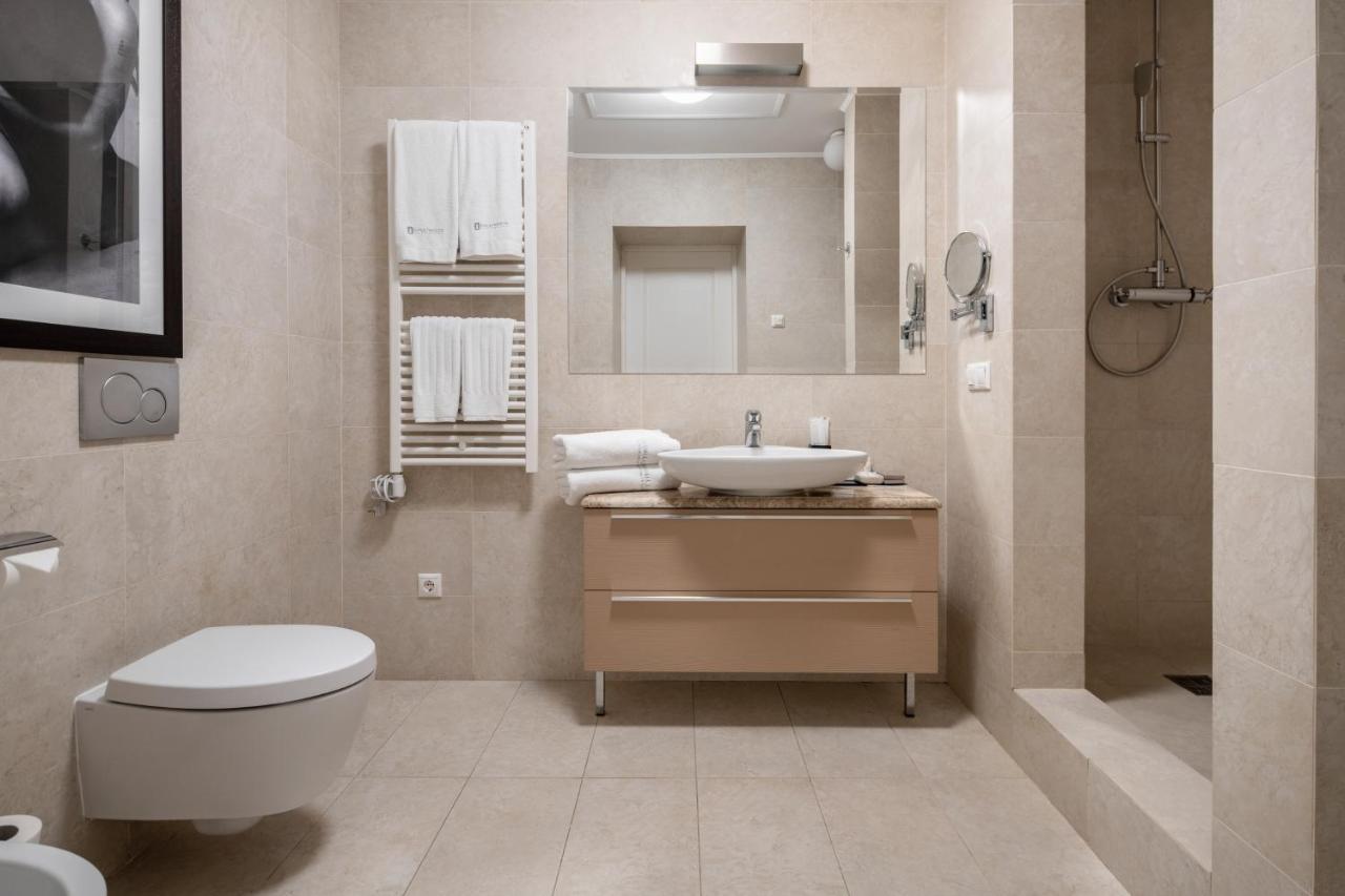 Cityhotel Apartments Kyiv Exterior foto
